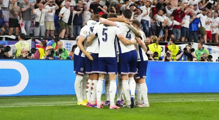 "England Defeats Netherlands 2-1 to Reach EURO 2024 Final Against Spain" 1 ingiltere