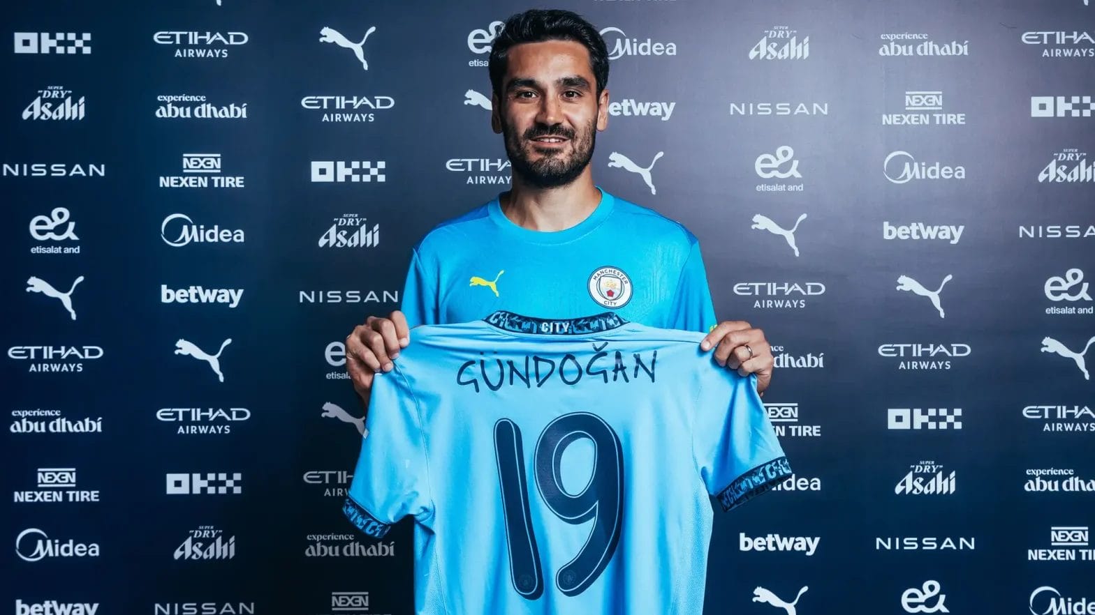 Gundoganreturn4.jpg
