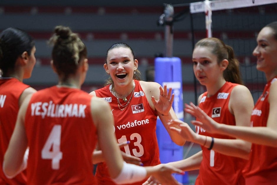 Turkey U20 Women's Volleyball National Team Secures Spot in European Championship Semifinals 1 WhatsApp Gorsel 2024 08 31 saat 00.03.07 73c6dc2e