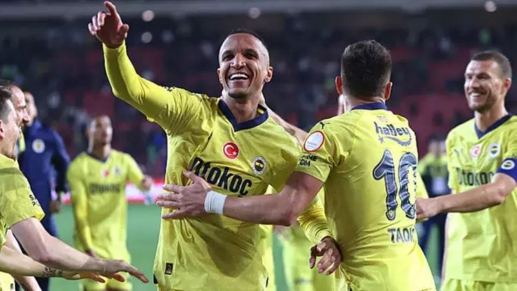 Fenerbahçe’s Response on Rodrigo Becao! €10.5 Million Package Rejected… 1 WhatsApp Image 2024 08 24 at 12.25.26 1