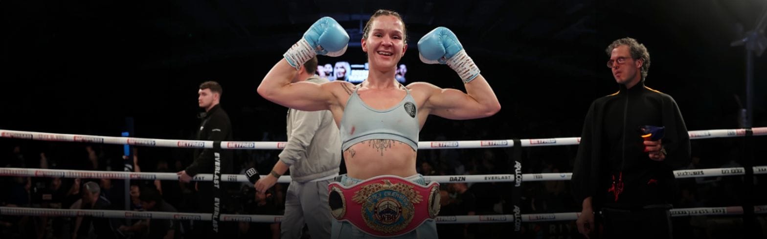 Harper beats Dixon to become three-weight champion 1 15 11