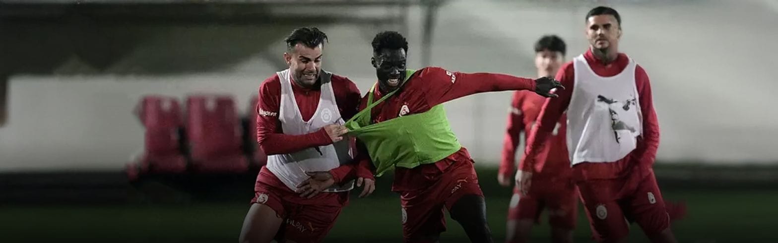 Preparations for the match against Tottenham have begun at Galatasaray! 1 43 11