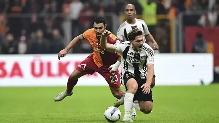 Kaan Ayhan Shock at Galatasaray! He Could Not Continue in the Derby 2 WhatsApp Gorsel 2024 10 28 saat 21.37.47 67e142c0