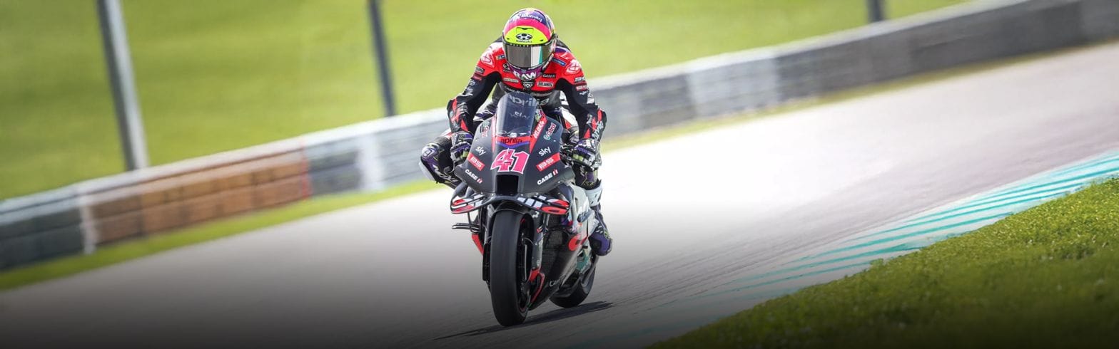 ESPARGARO: "MY HANDS BURNED IN THE RACE BECAUSE OF APRILIA'S TEMPERATURE PROBLEM" 1 61