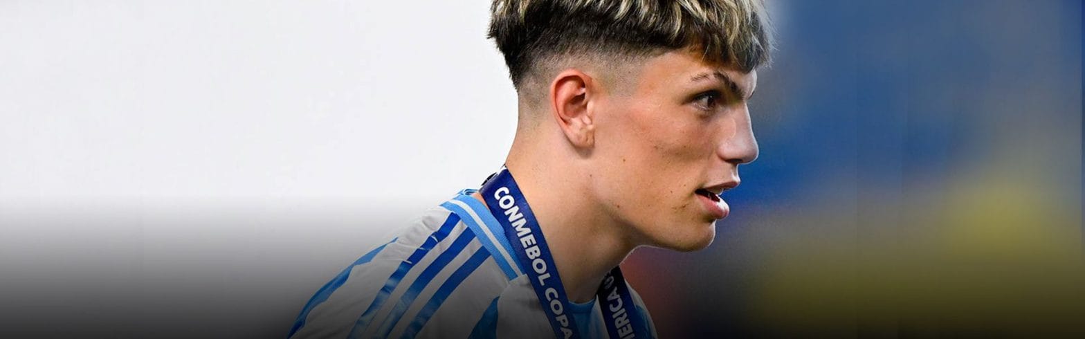 Alejandro Garnacho Responds to Fan Criticism Ahead of Europa League Match 1 Alejandro Garnacho
