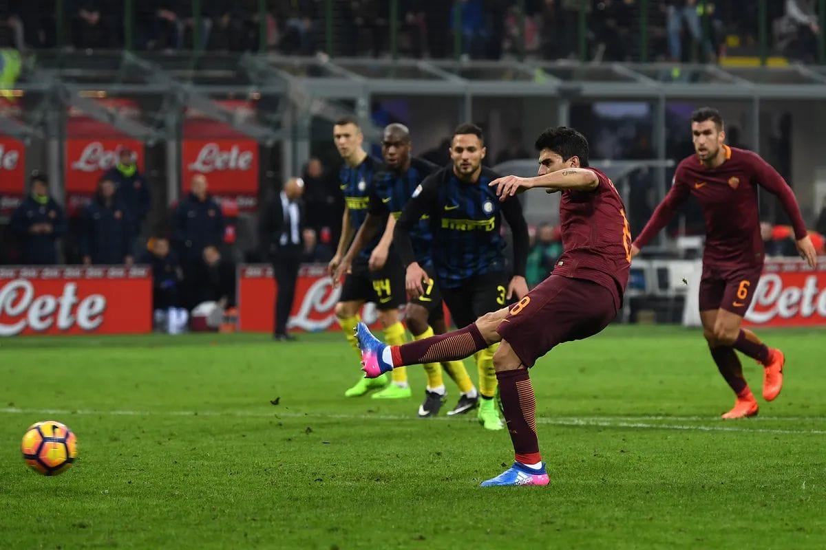 Players with unusual penalty techniques 11 image 163