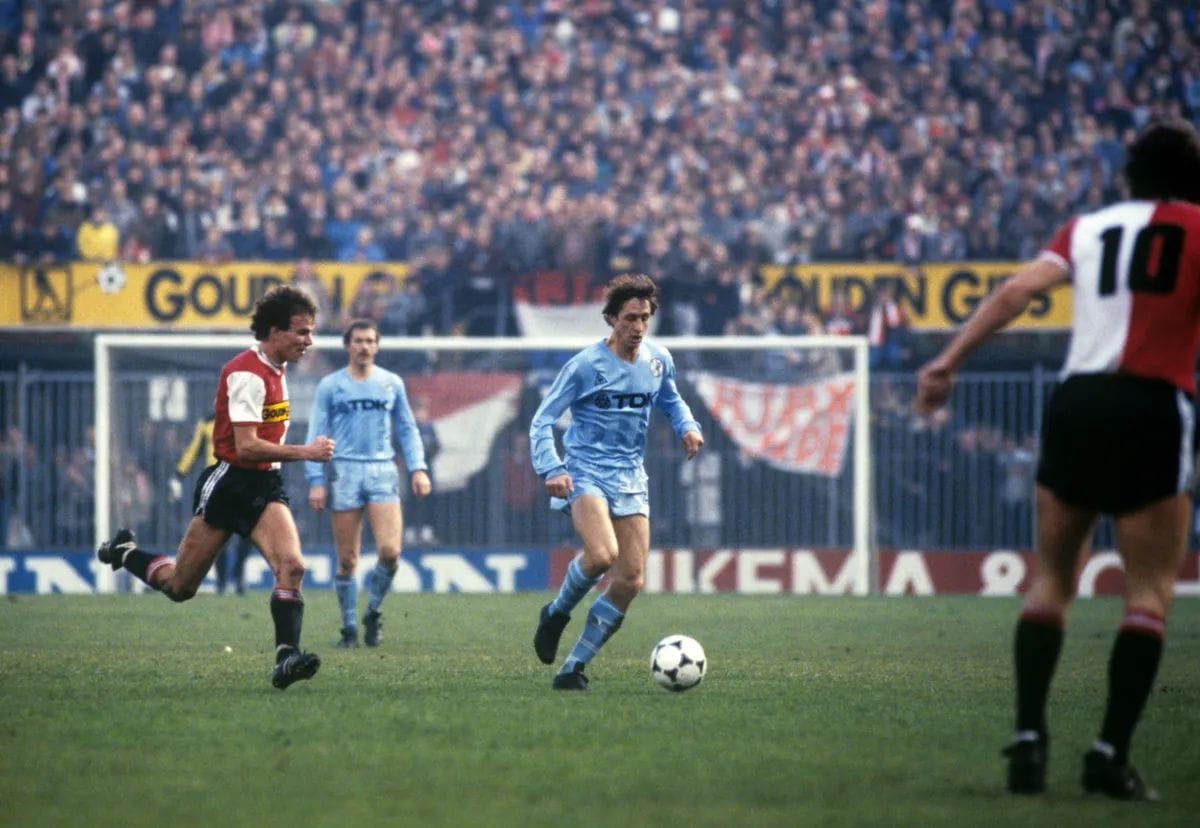 Players with unusual penalty techniques 15 image 167