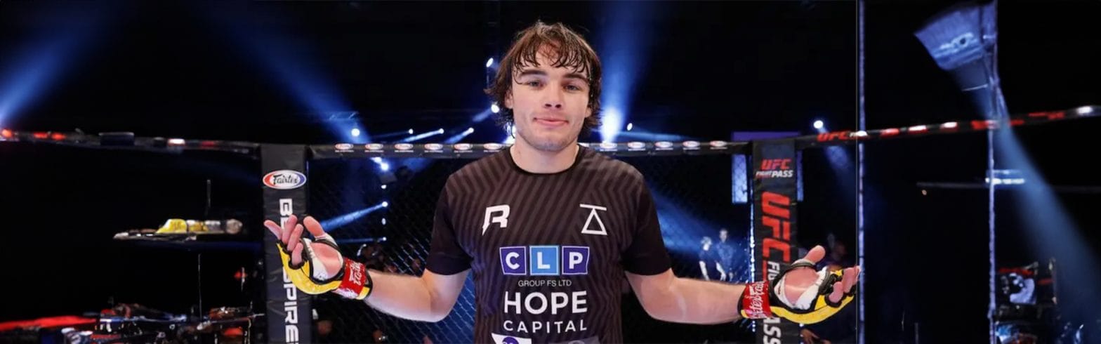 Aspinall, McGregor & the 'dream-makers' - welcome to Cage Warriors 1 roi4