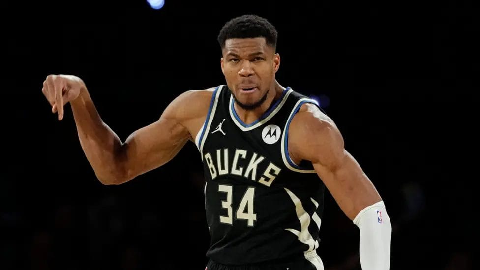 Antetokounmpo is currently averaging 32.7 points per game