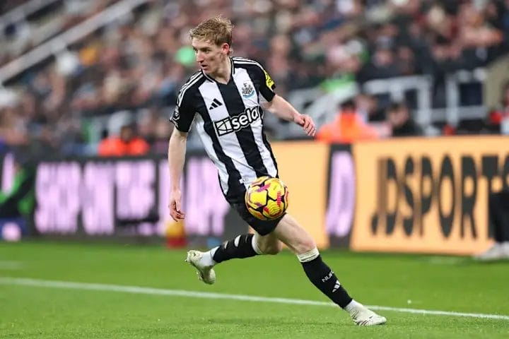 Anthony Gordon Confirms His Stance on Newcastle Exit After Summer of Speculation 2 image 11 31