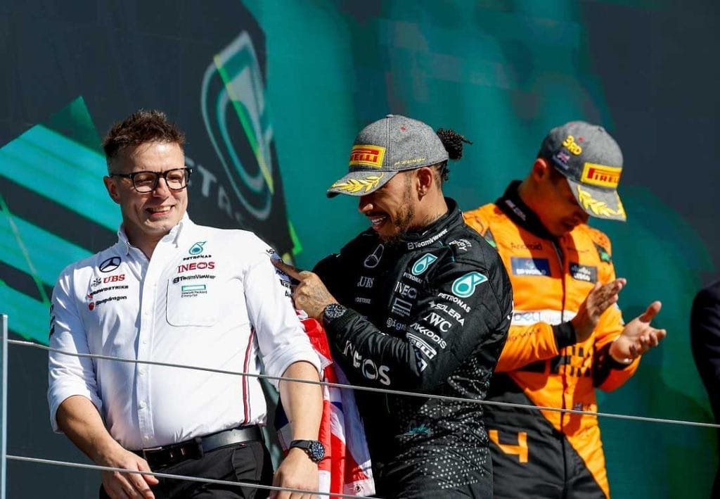 Bono: "Hamilton Has a Very Special and Selfless Personality That the Public Doesn’t See" 3 image 26 4