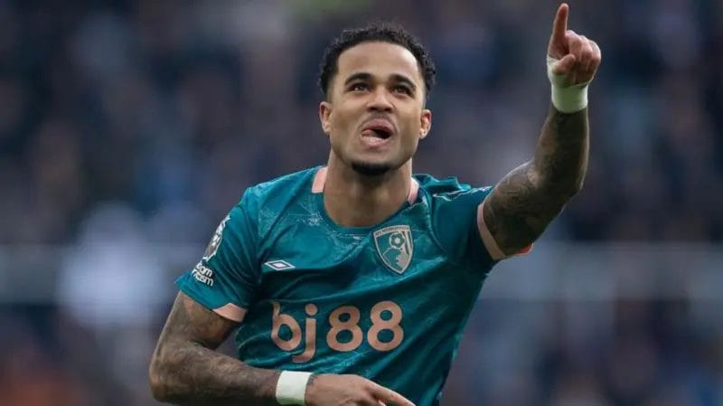 Kluivert emerging from dad's shadow as Bournemouth 'dream' of Europe 1 Justin Kluivert has scored 11 goals in 23 appearances for Bournemouth this season