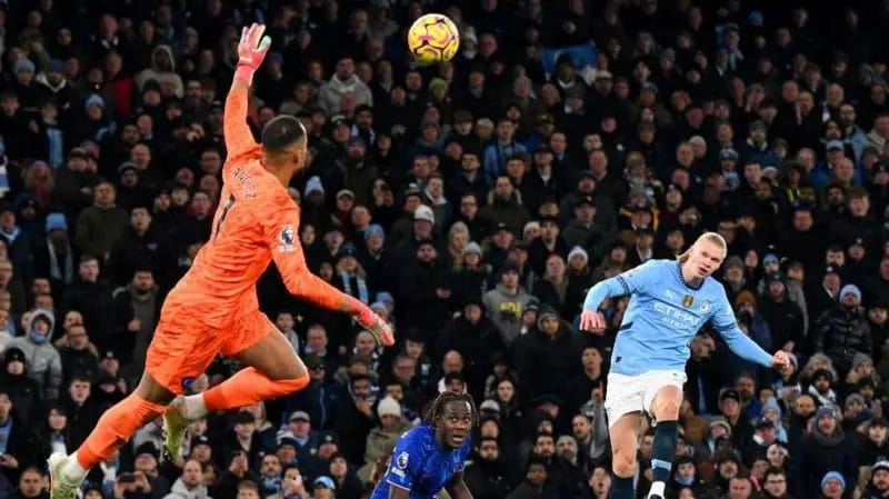 Khusanov's "Horrific Start" in Man City Debut Against Chelsea 1 No player has made more errors leading to a goal in the Premier League this season than Robert Sanchez, with his five goal-leading mistakes also the most since 2007-08 by a Chelsea player in a single campaign