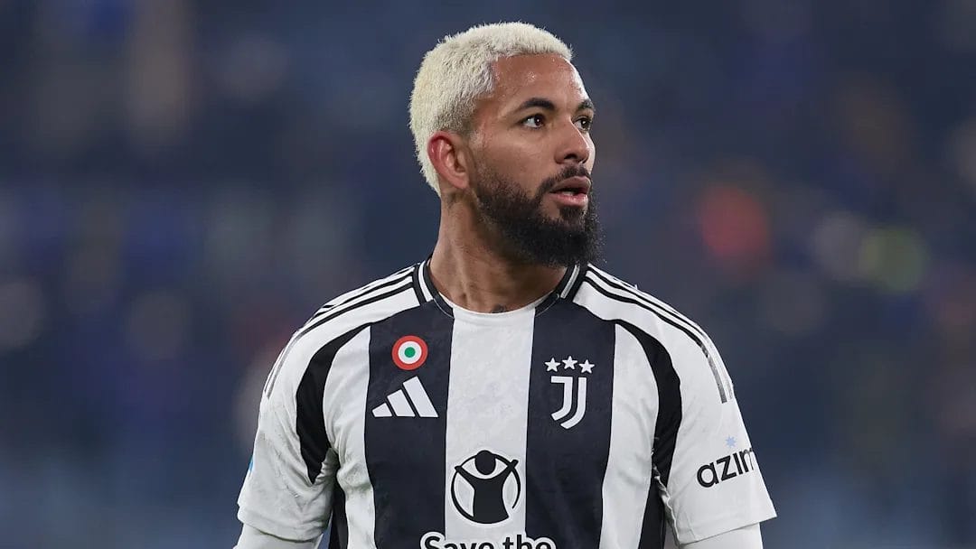 Manchester City Pondering January Reunion with Former Midfielder Douglas Luiz 1 01jj1gt1d57gh4j6yspj