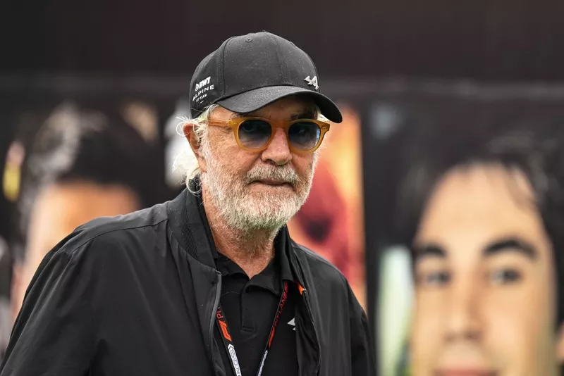 Briatore Accidentally Leaks Alpine 2025 Car Design 1 flavio briatore yonetici danis
