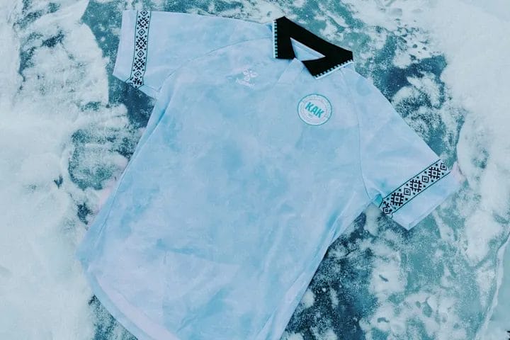 Greenland Reveal Stunning Ice-Inspired Hummel Away Shirt 2 image 35 18
