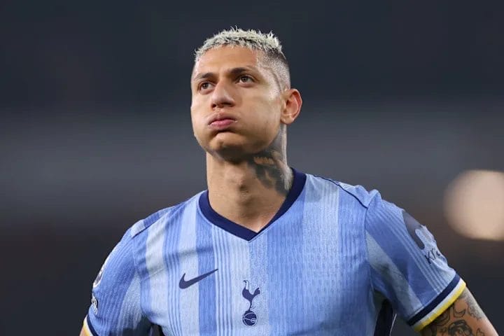Football Transfer Rumours: Osimhen Rejects Man Utd; Salah & Van Dijk Near Liverpool Exit 3 image 35 23