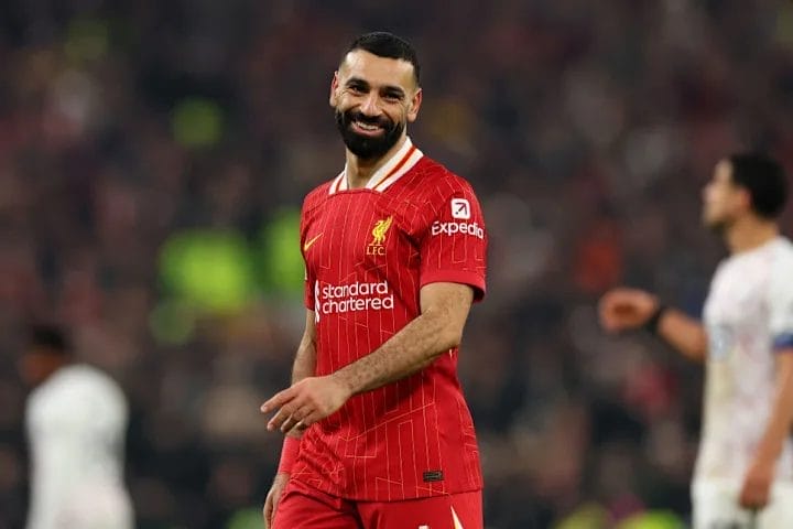 Football Transfer Rumours: Manchester United Offered Osimhen Discount; Liverpool Lead Isak Race 2 image 40 47