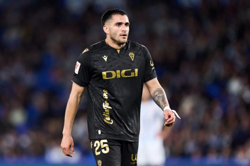 Maxi Gomez last turned out for Cadiz / Juan Manuel Serrano Arce/GettyImages
