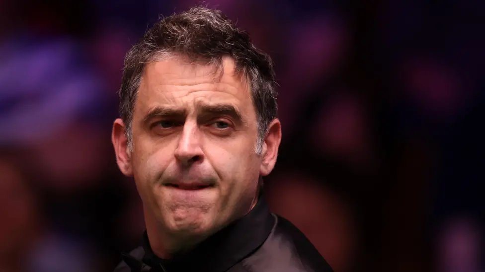 O'Sullivan Dominates Quarter-Final with 6-2 Lead Over Si Jiahui 1 Ronnie O'Sullivan has not won a tournament for 13 months and is playing only his third competitive match since January