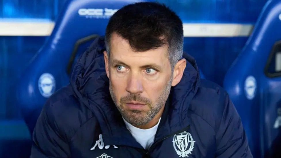 Paulo Pezzolano earned promotion to La Liga with Real Valladolid in the 2023-24 season