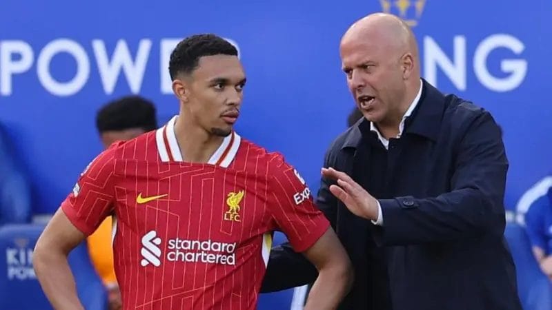 Slot not going to tell fans how to react to Alexander-Arnold 1 Alexander-Arnold will not be following Mohamed Salah and Virgil van Dijk in signing a new deal with Liverpool