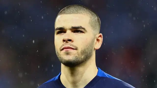 Lille goalkeeper Lucas Chevalier has admitted it would be a "dream" to move to the Premier League amid links with Manchester United.