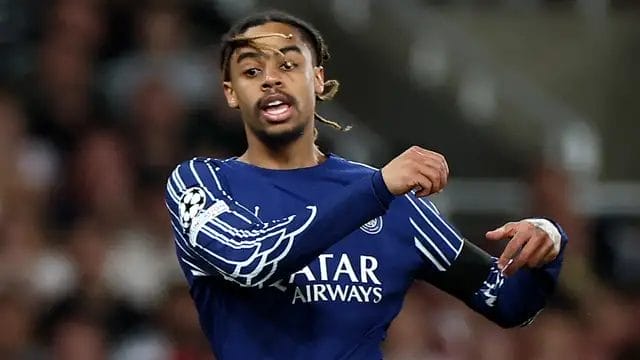  Enrique, who made 10 changes to the side that edged Arsenal 1-0 in the midweek European tie
