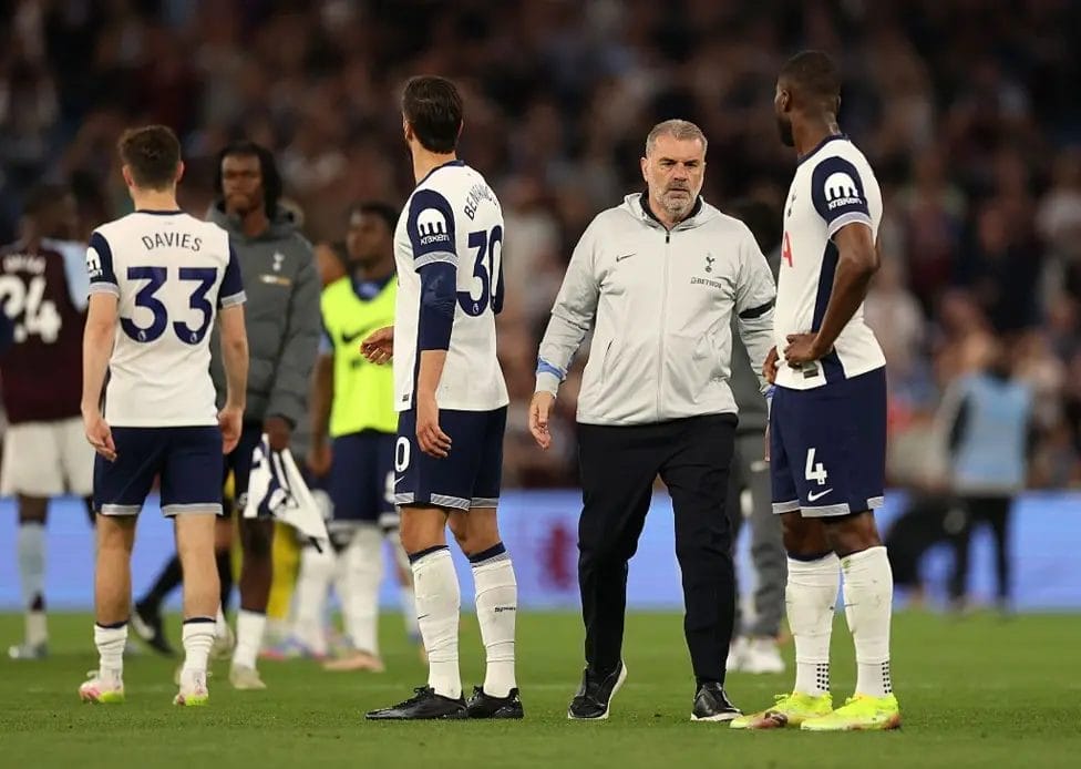 Record lows for Man Utd & Spurs - but who's in best shape for Bilbao? 2 Tottenham are in danger of finishing the season just one place above the relegation zone