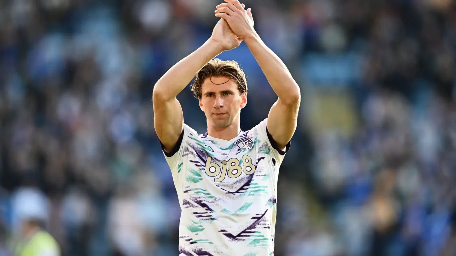Paris Saint-Germain are edging closer to signing Illia Zabarnyi in a €60m transfer from Bournemouth, who recently sold Dean Huijsen to Real Madrid.