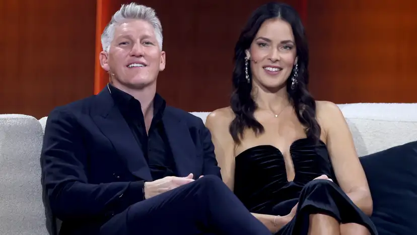 Former Manchester United and Bayern Munich midfielder Bastian Schweinsteiger has reportedly split up with ex-tennis