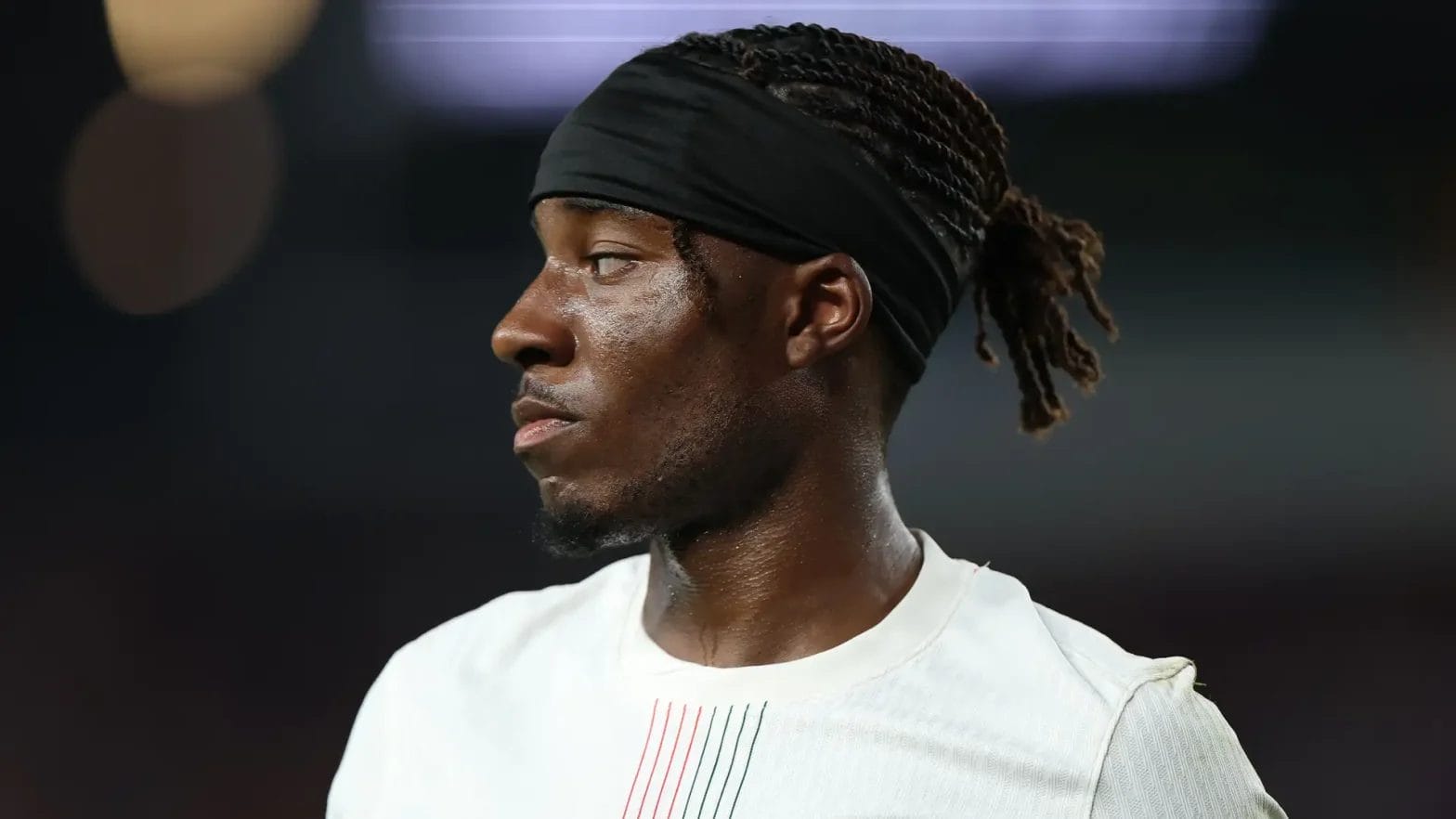 Arsenal have stepped up their pursuit of Chelsea winger Noni Madueke after Enzo Maresca told the Blues' wantaways they could leave.